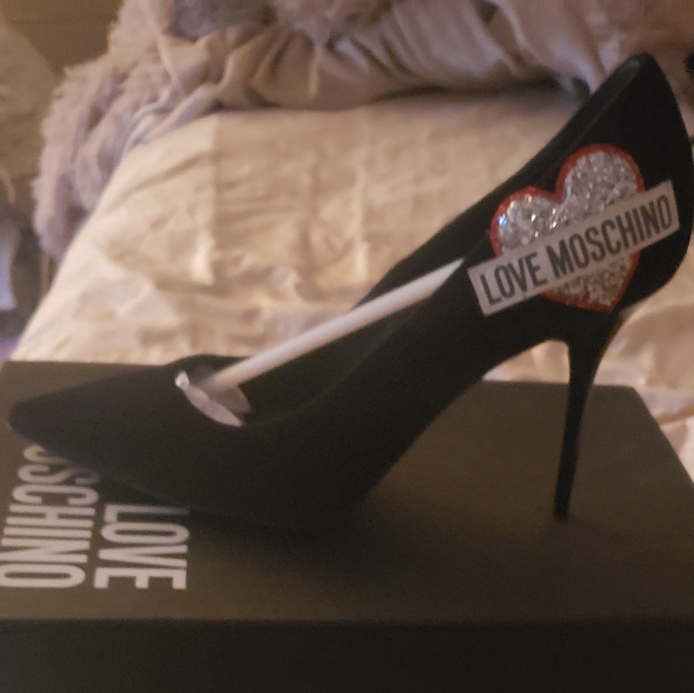 Love Moschino size 40 heels